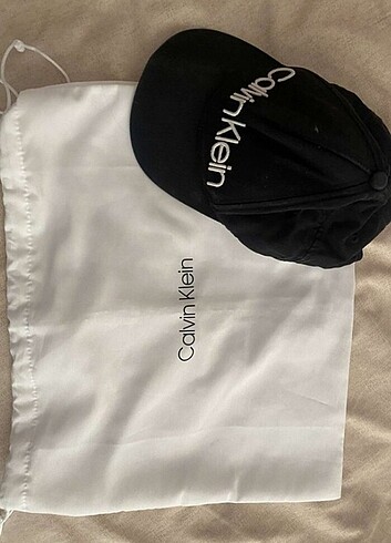 Calvin klein şapka