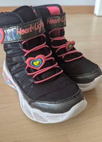 Skechers Skechers bot