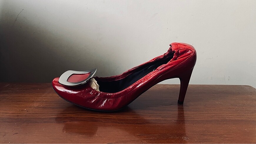 Roger Vivier Kırmızı Yarı Rugan Roger Vivier Topuklu