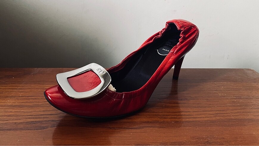 38 Beden Kırmızı Yarı Rugan Roger Vivier Topuklu