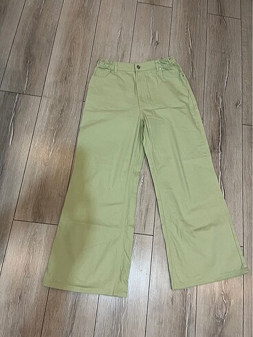 LCW Pastel Yeşil Bol Paça Kot Pantolon
