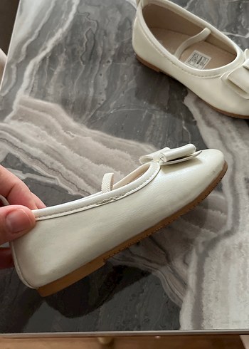 Kız Çocuk Beyaz Fiyonklu Babet - Görsel 2