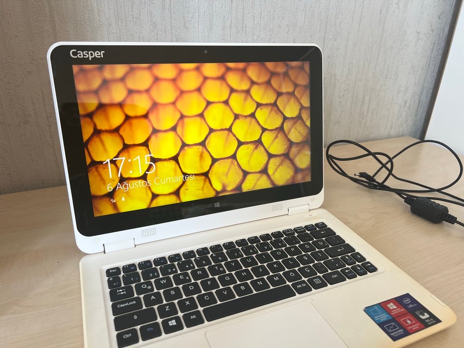 Beyaz Casper Laptop - Görsel 2