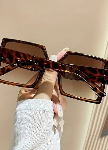Ray Ban Leopar Desenli Gözlük