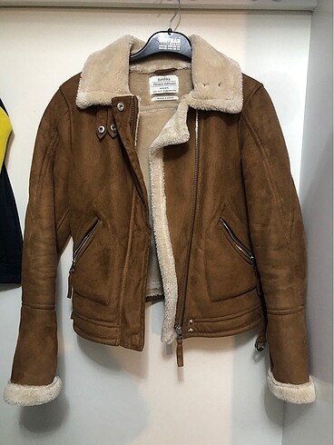 Bershka İçi Kürklü Ceket