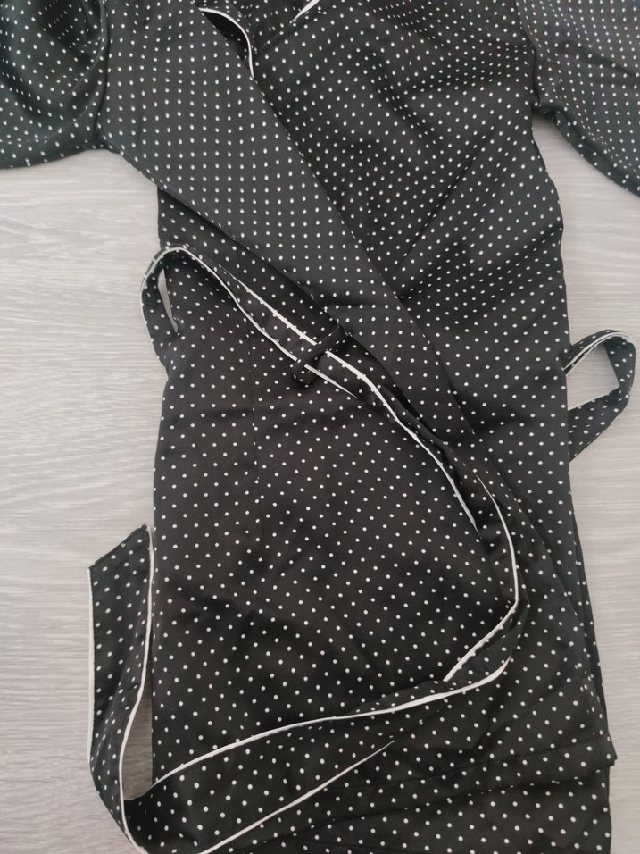 Siyah satenPuantiyeli Uzun Kollu Midi Pijama Takımı - Görsel 3