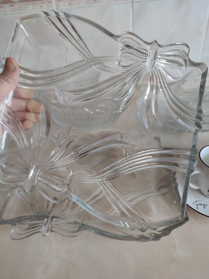 Beyaz ve Gri Fincan ve Tabak Seti - Görsel 2