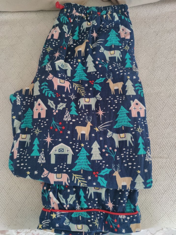 Bohem Çok Renkli  yılbaşı desenleriyle Kadın Pijama Takımı - Görsel 3