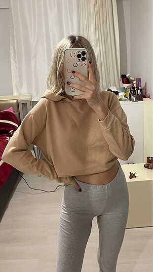 Sweetshirt