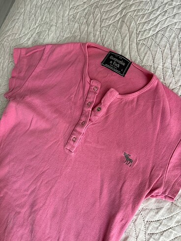 Abercrombie & Fitch T-shirt
