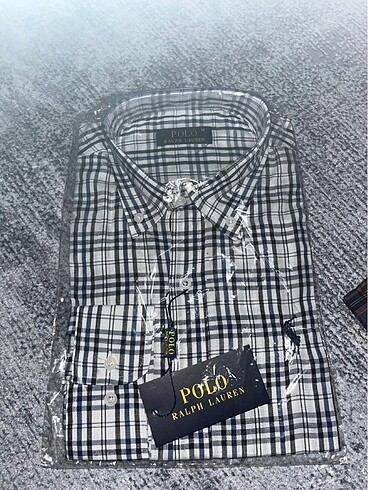 Etiketli gömlek - Görsel 2