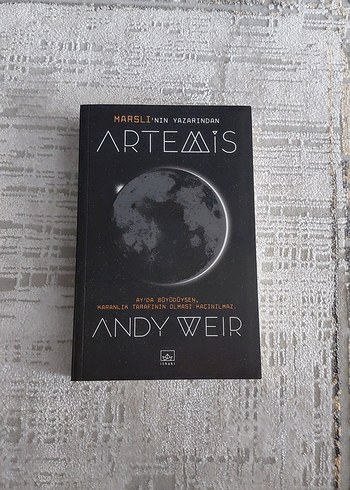 Andy Weir Artemis