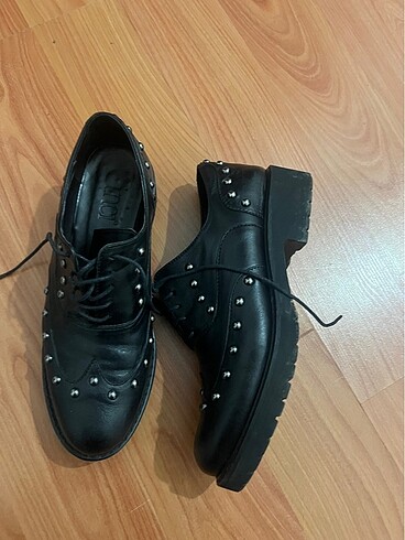 38 Beden siyah Renk Klasik ayakkabı