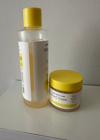  Beden Koreden alındı. Vita C Toner ve Krem Seti