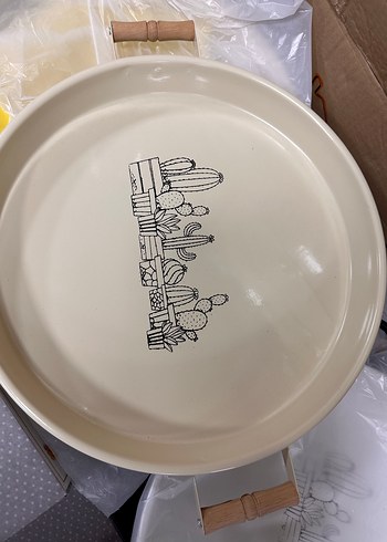 Beyaz Kaktüs Desenli Tepsi
