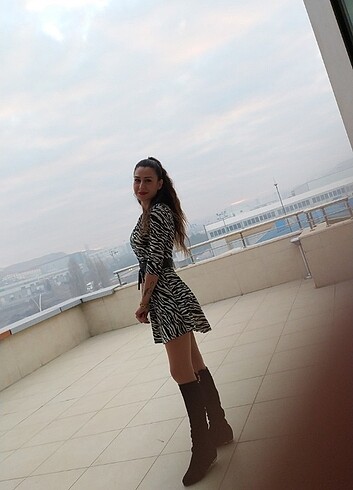 s Beden Zebra desenli elbise