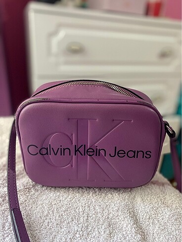 Beden Calvin klein çanta