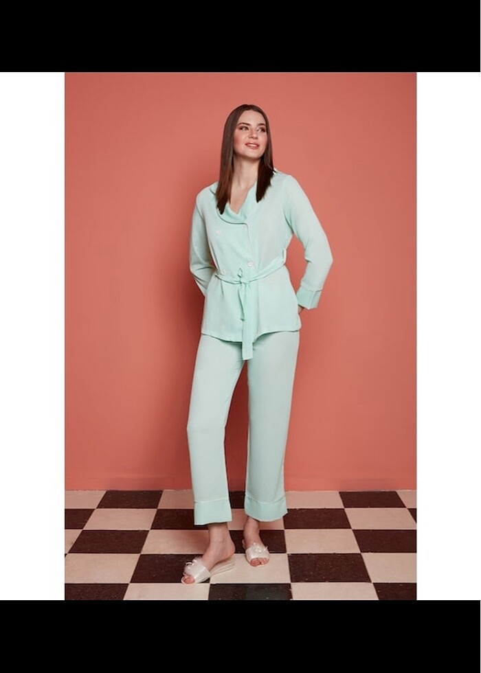 Kadın pijama takımı - Görsel 2