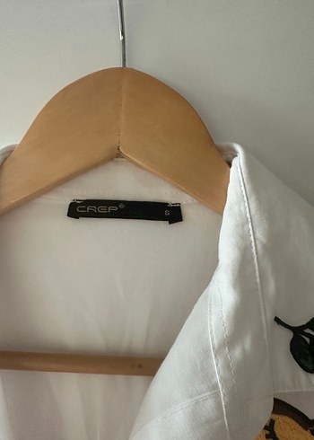 Nakışlı Beyaz Keten Gömlek - Görsel 3