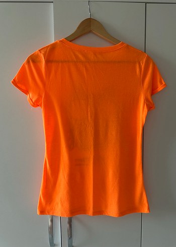 Turuncu Baskılı Kısa Kollu Kadın Tişört - Görsel 4