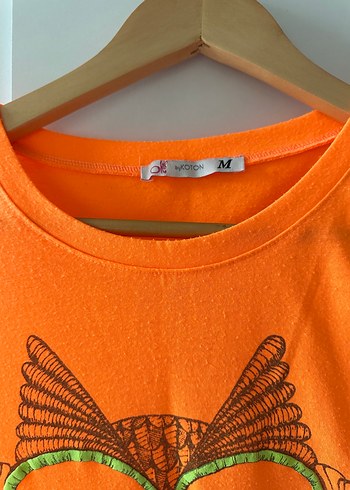 Turuncu Baskılı Kısa Kollu Kadın Tişört - Görsel 2