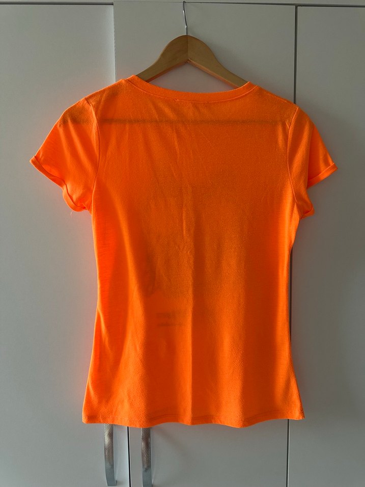 Turuncu Baskılı Kısa Kollu Kadın Tişört - Görsel 4