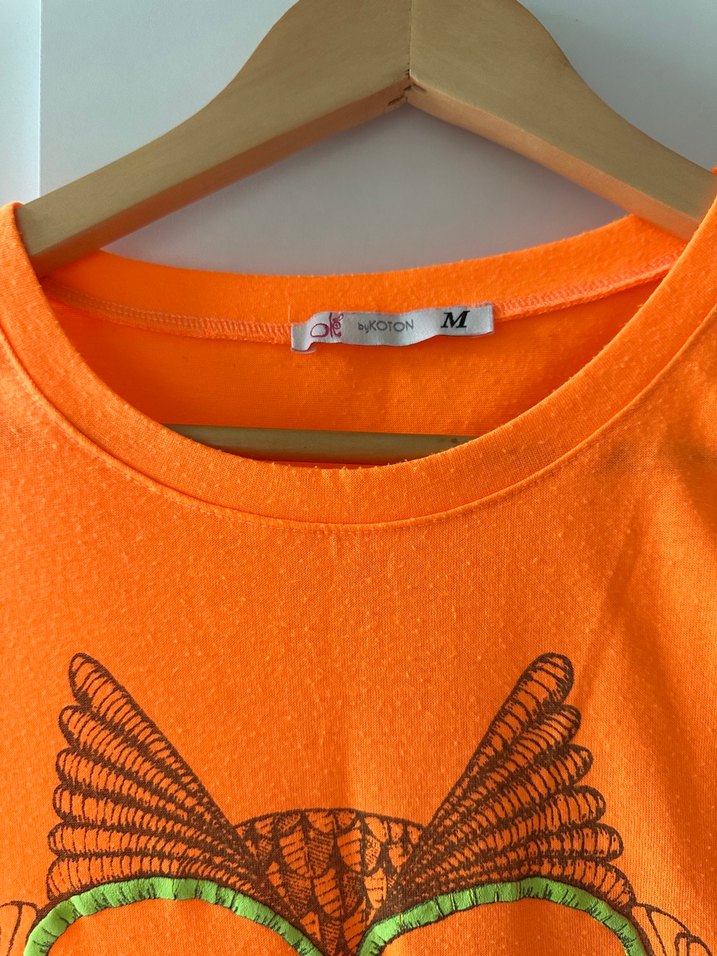 Turuncu Baskılı Kısa Kollu Kadın Tişört - Görsel 2