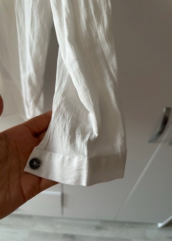 Düğmeli Beyaz Keten Kadın Gömlek - Görsel 7