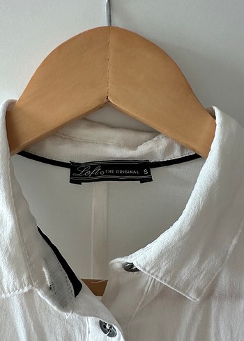 Düğmeli Beyaz Keten Kadın Gömlek - Görsel 4