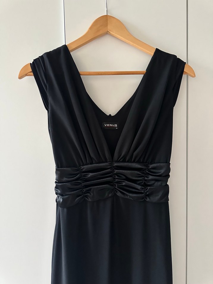 Kolsuz Siyah Midi Drapeli gece Elbisesi - Görsel 2