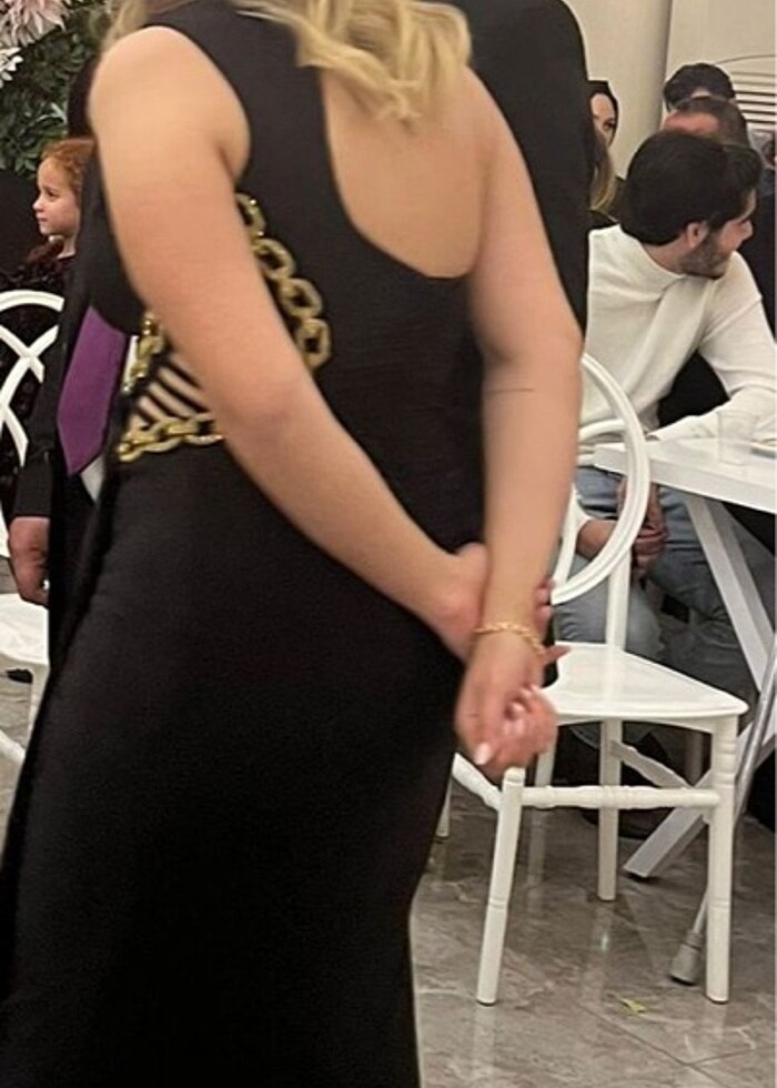 Zincir detaylı Abiye - Görsel 3