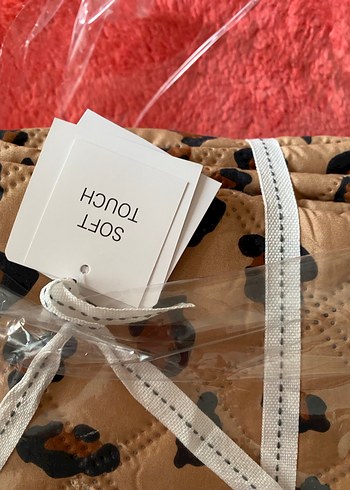 Kahverengi leopar desenli Yatak Örtüsü - Görsel 4