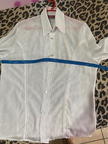 Yepyeni beyaz gömlek - Görsel 3