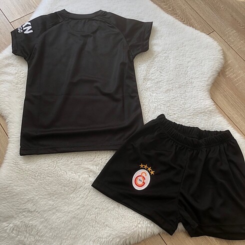 8 Yaş Beden çeşitli Renk Galatasaray Çocuk Takım Forma