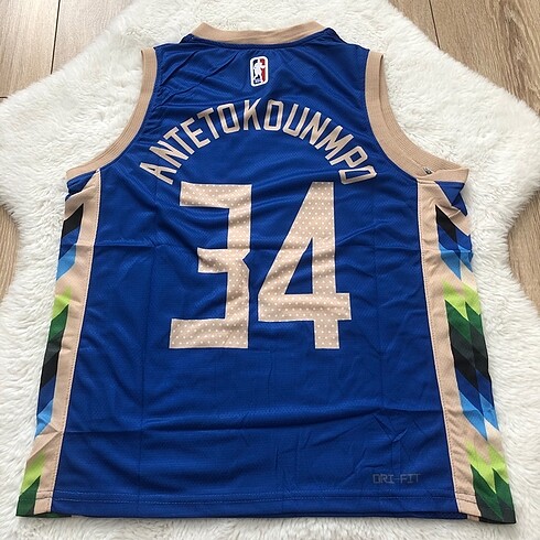 Antetokounmpo Milwaukee NBA Forma