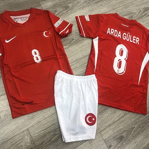 Nike ARDA GÜLER KIRMIZI MİLLİ TAKIM FORMASI
