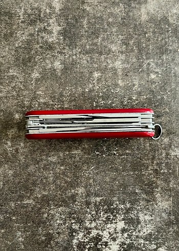 Beden Kırmızı Çok Fonksiyonlu Victorinox Cep Çakısı