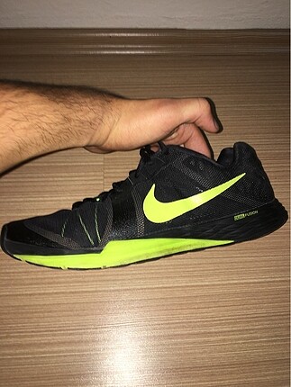 Nike fusion tertemiz orjinal 44,5 numara ama kalıbı biraz dar