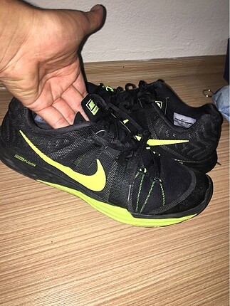 44 Beden Nike fusion tertemiz orjinal 44,5 numara ama kalıbı biraz dar