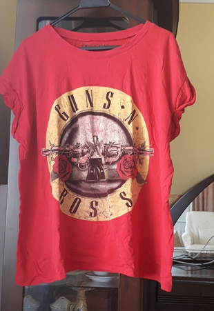 Guns N' Roses tshirt