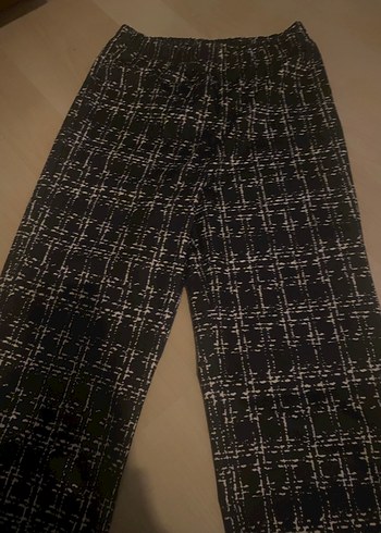 Kadın Siyah Pilili Regular Fit Pantolon - Görsel 2