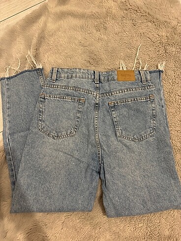 xs Beden Bershka straight jean