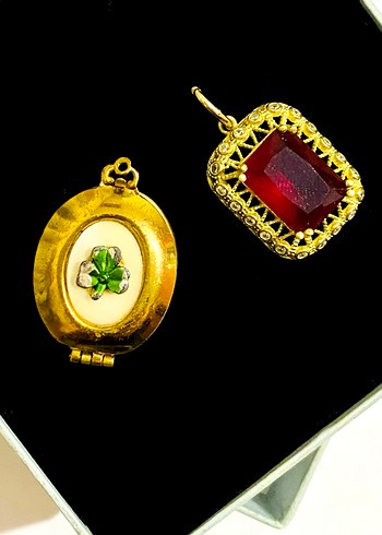 American Vintage İki Adet Kolye Ucu Vintage