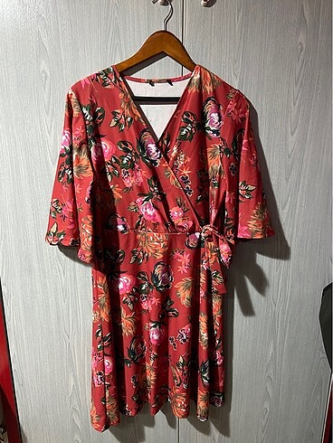 Kimono Tarzı Elbise