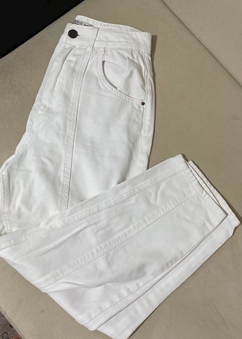 Beyaz Regular Fit Kadın Kot Pantolon