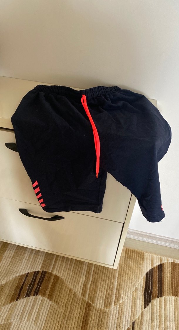 Siyah Fermuarlı Mini Hamile Şortu - Görsel 2