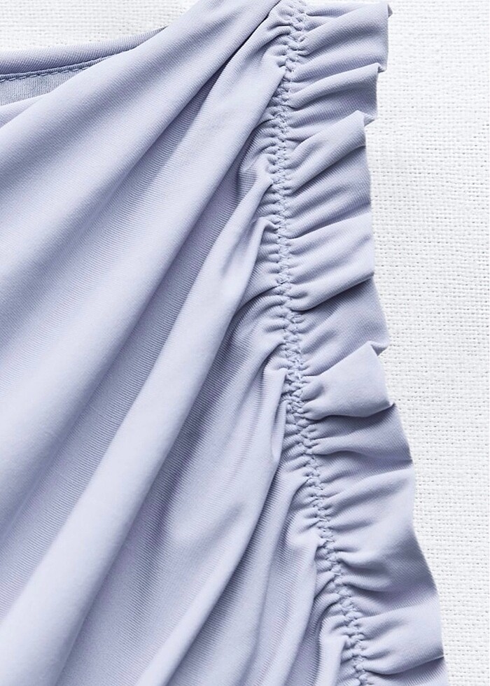 Zara büzgü detaylı elbise rengi eflatundur - Görsel 3