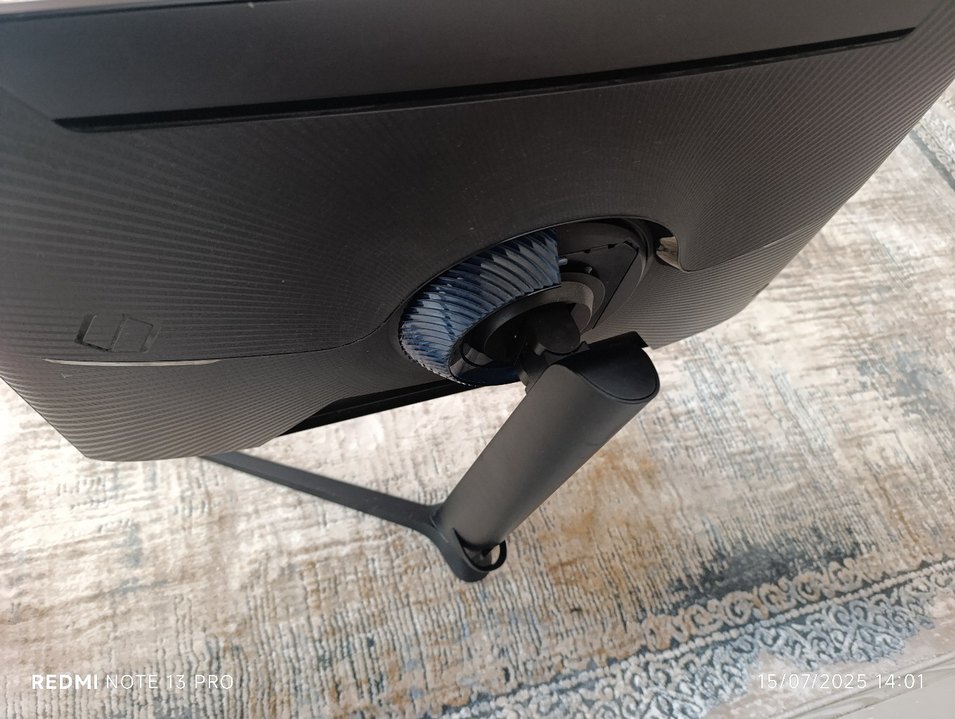 Siyah Samsung Monitör - Görsel 4