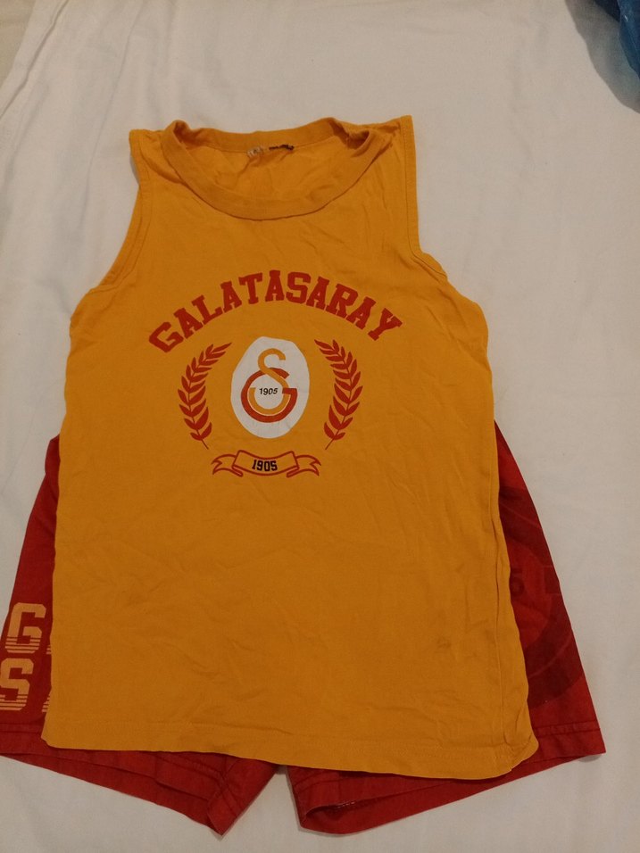 Galatasaray Erkek Çocuk Kırmızı Şort - Görsel 4