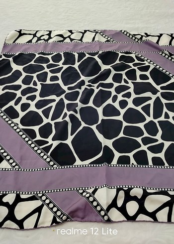 Mor Dantel Detaylı Kadın eşarp - Görsel 2